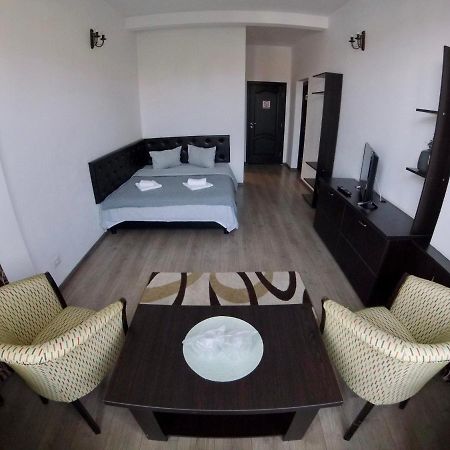 Cochet Accommodation Piatra Neamt Exterior photo